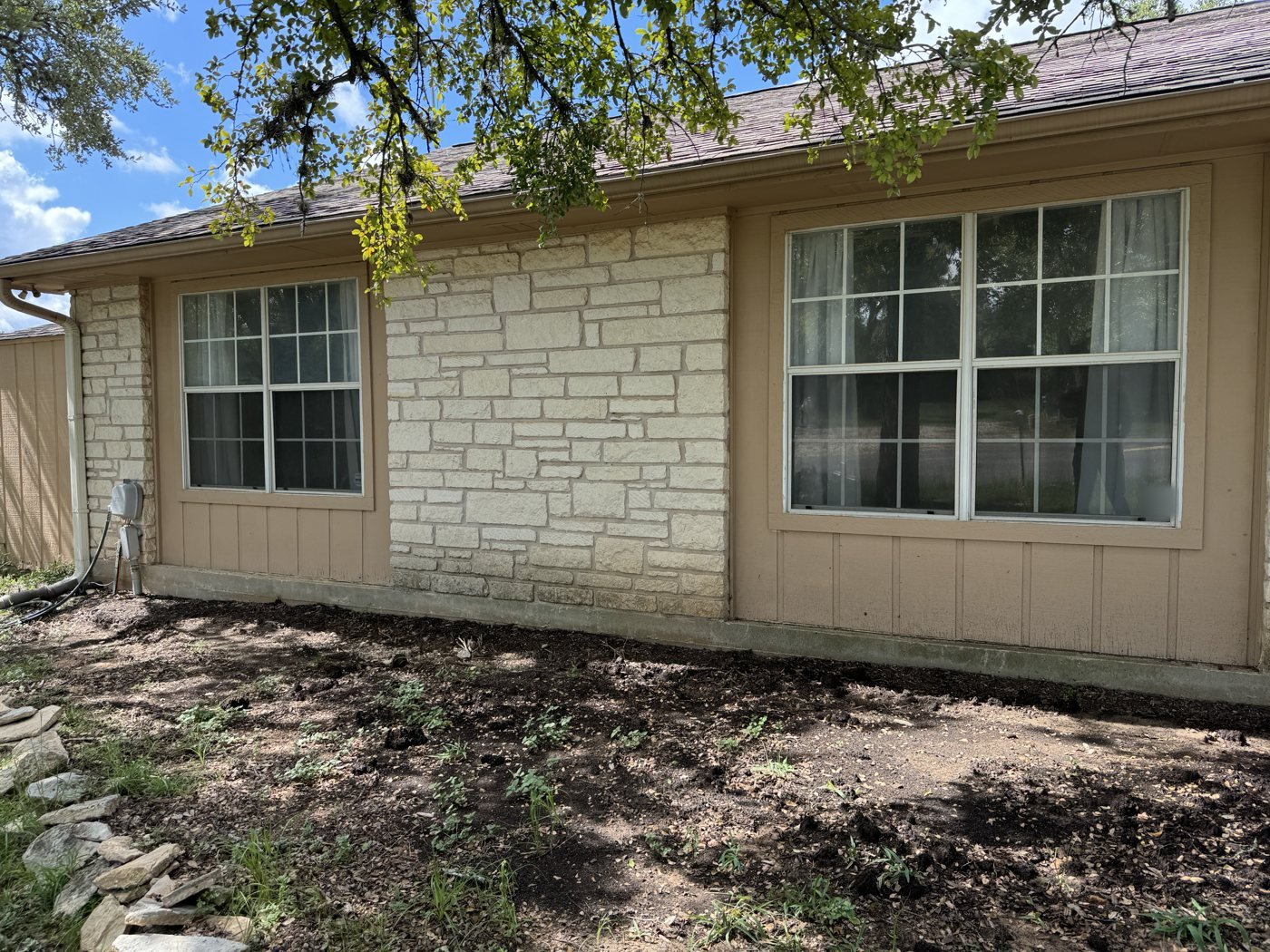Before: Central Texas window replacement project 2