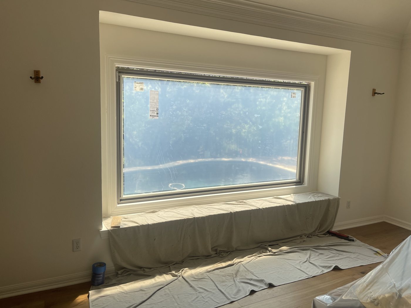 Before: Central Texas window replacement project 4